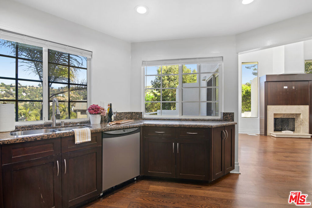 2461 Jupiter Drive - Photo 9