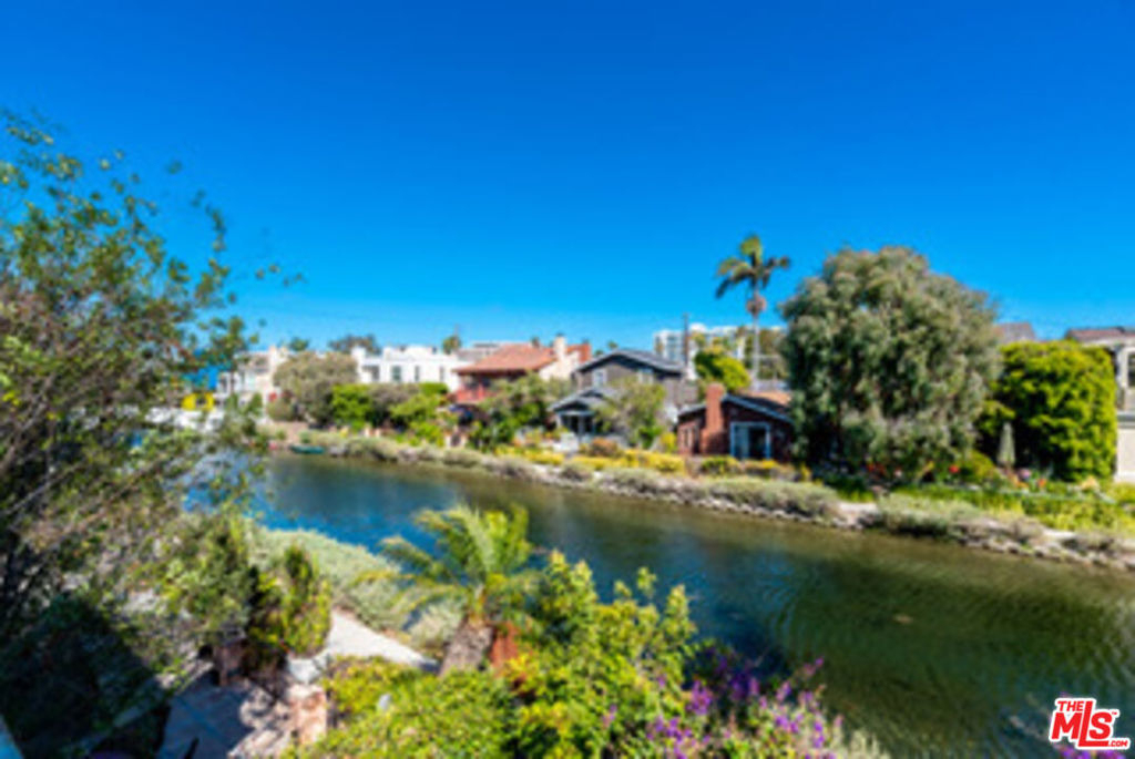 225 Sherman Canal - Photo 37