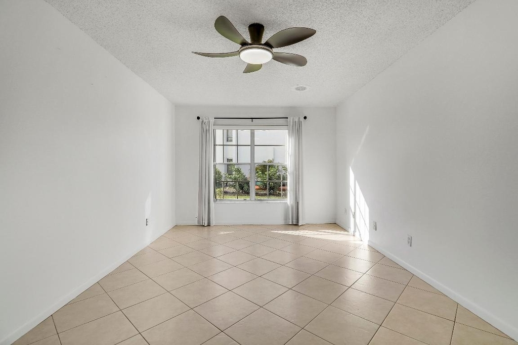 964 Nw Spruce Ridge Drive - Photo 18