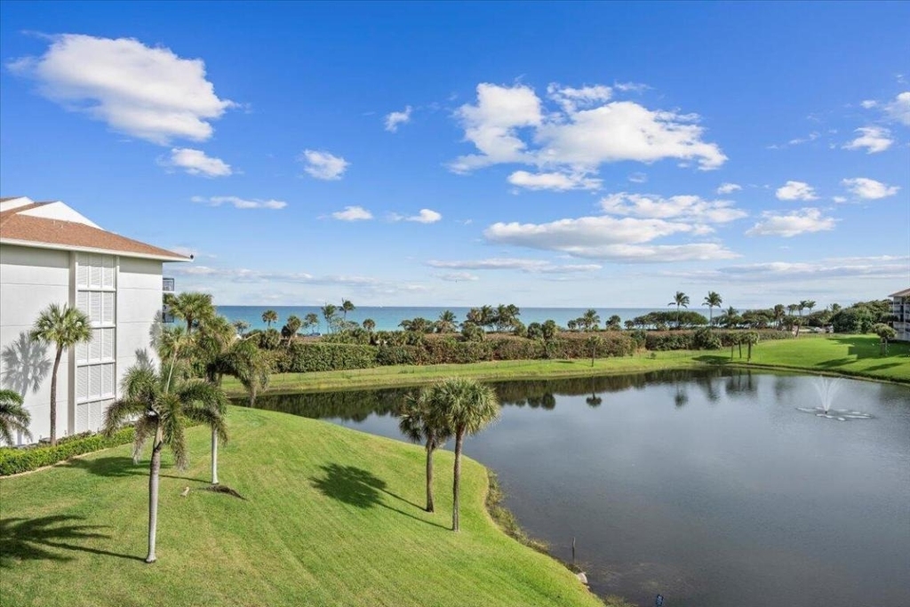 201 S Seas Drive - Photo 0