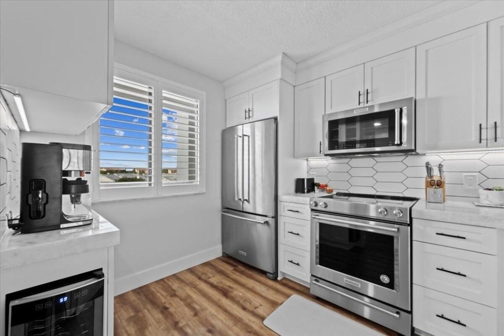 201 S Seas Drive - Photo 3