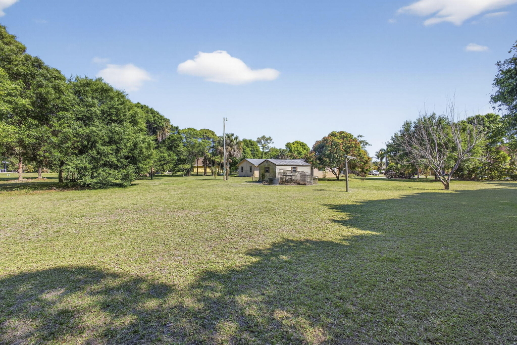 7107 181st Street N - Photo 51