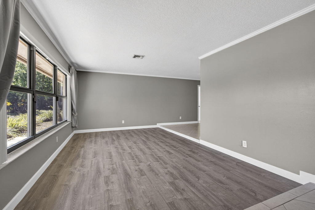 7107 181st Street N - Photo 9