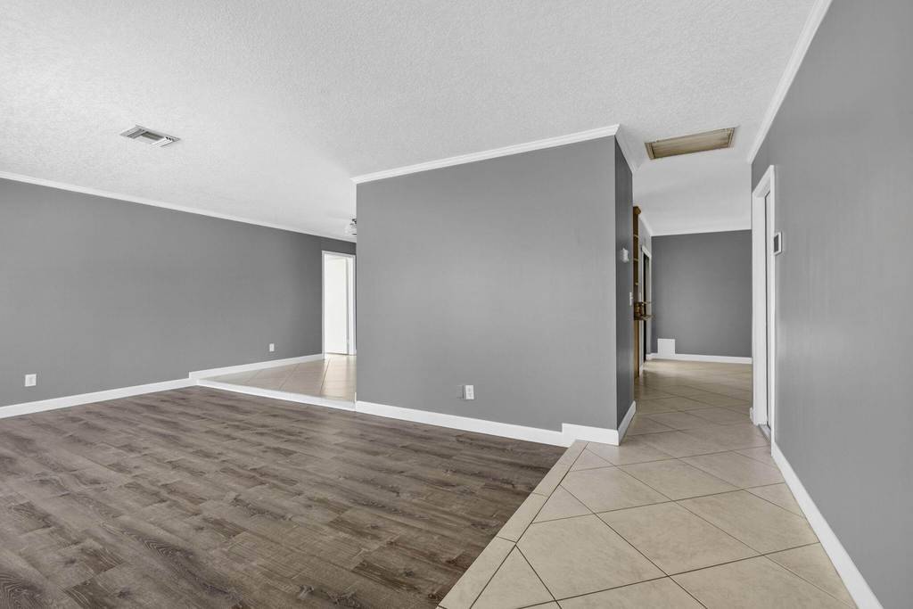 7107 181st Street N - Photo 8