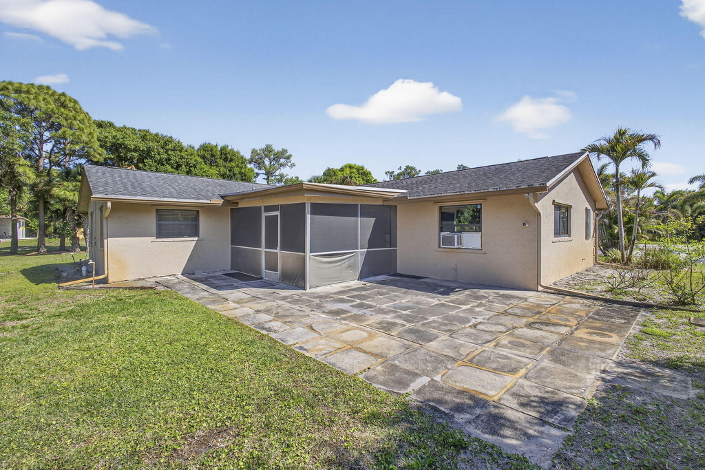 7107 181st Street N - Photo 37