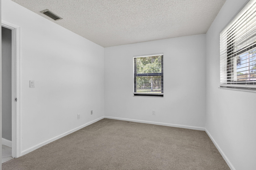 7107 181st Street N - Photo 29
