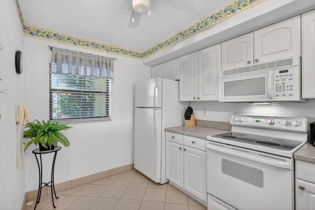 7410 S Ocean Drive - Photo 1