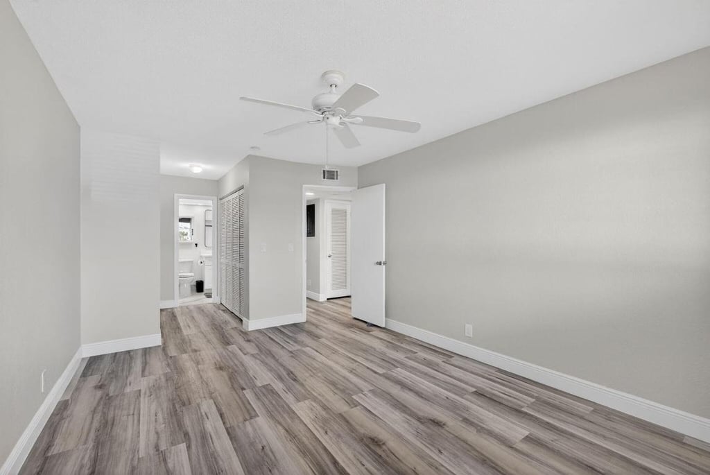 100 Shore Court - Photo 35