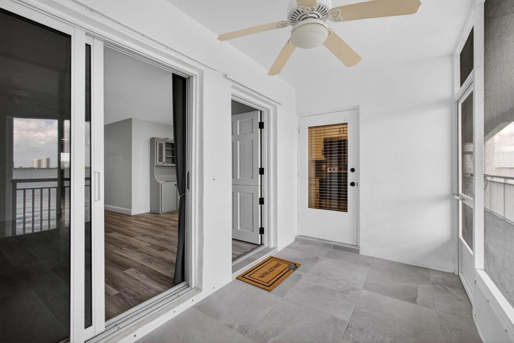 100 Shore Court - Photo 11