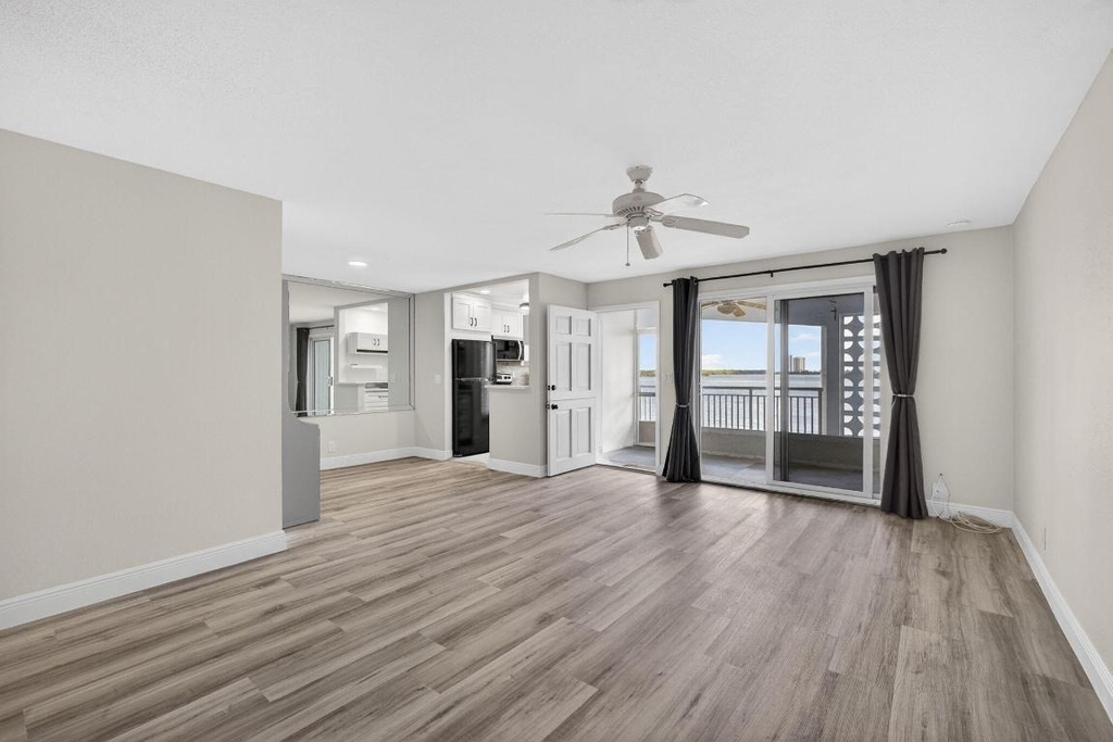 100 Shore Court - Photo 24