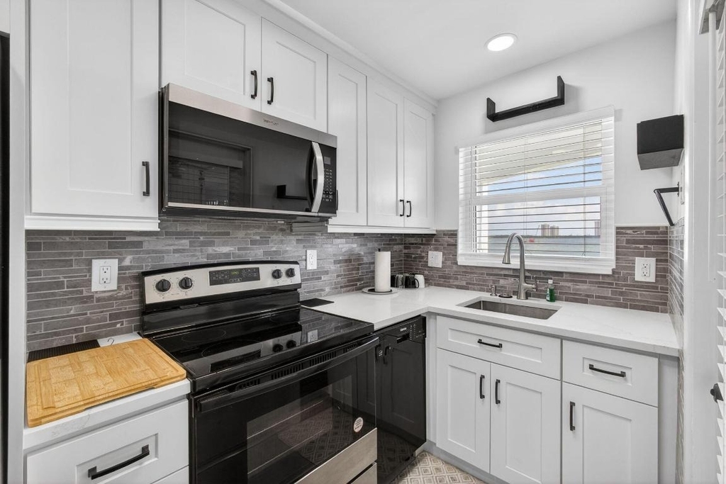 100 Shore Court - Photo 19
