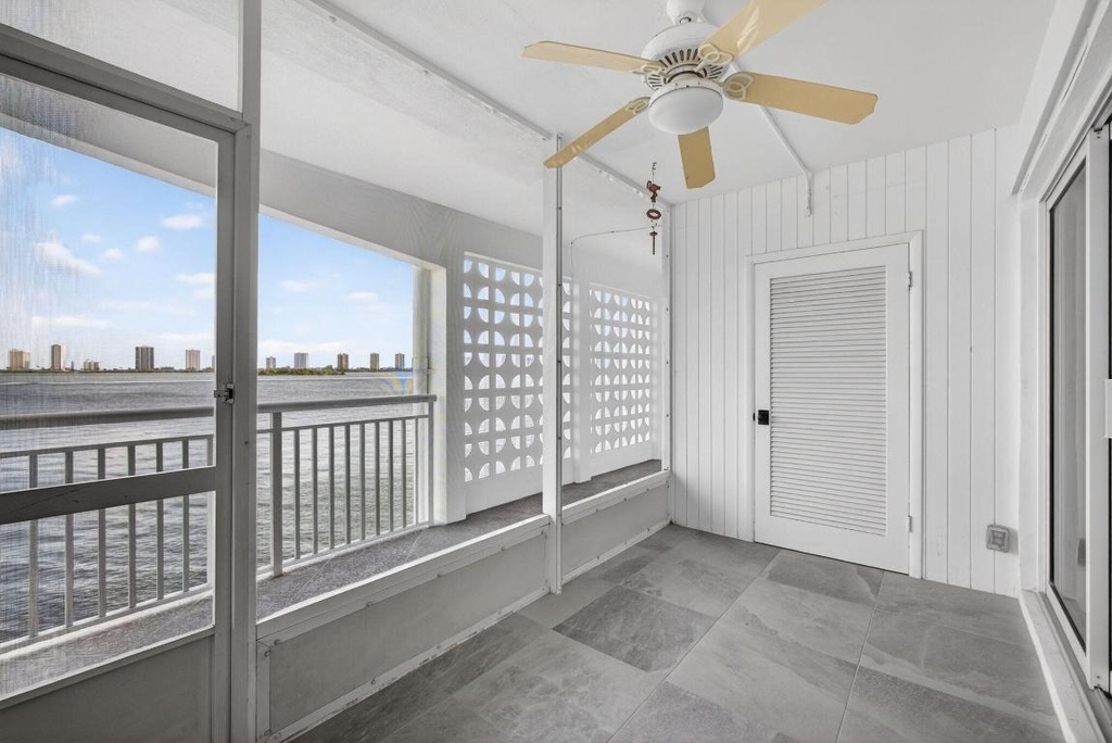 100 Shore Court - Photo 10