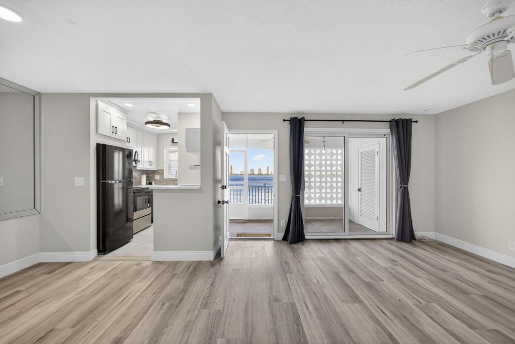 100 Shore Court - Photo 26