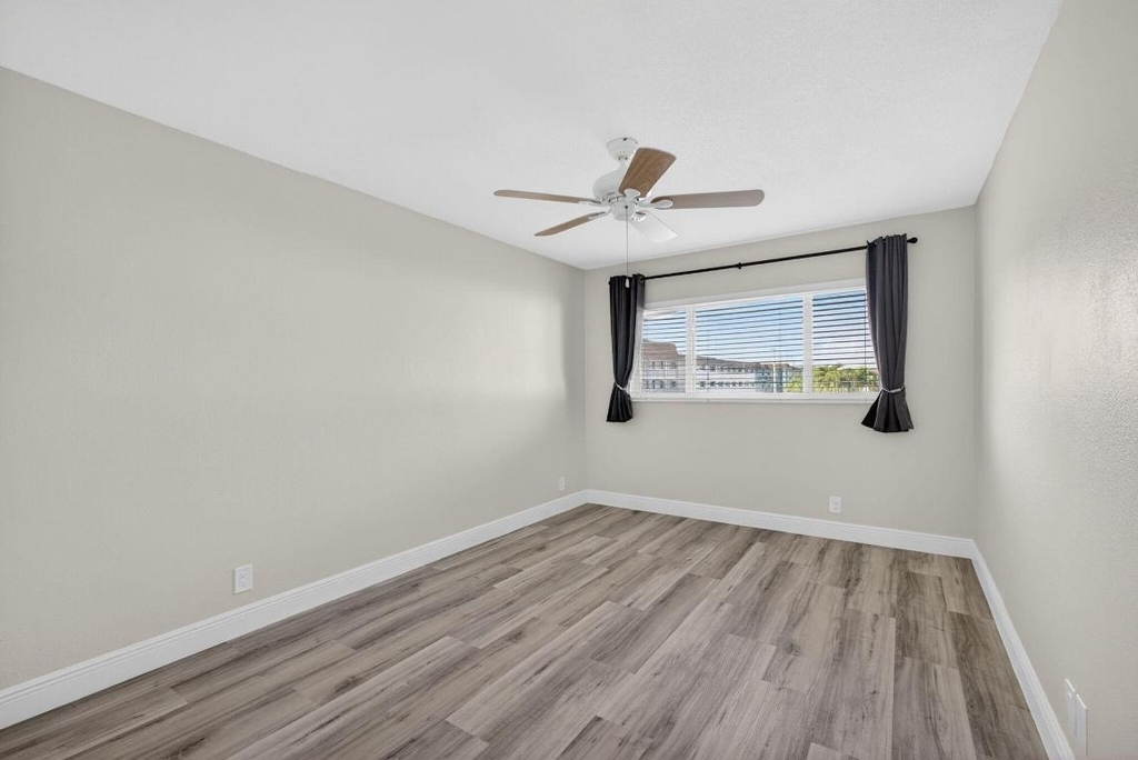 100 Shore Court - Photo 43
