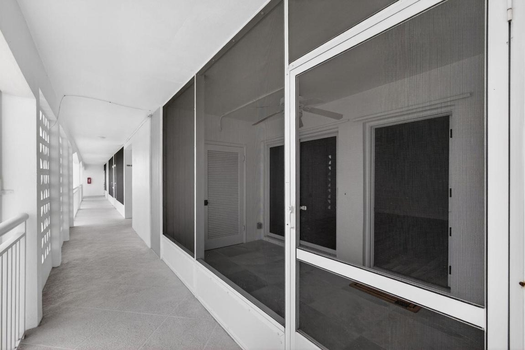 100 Shore Court - Photo 7
