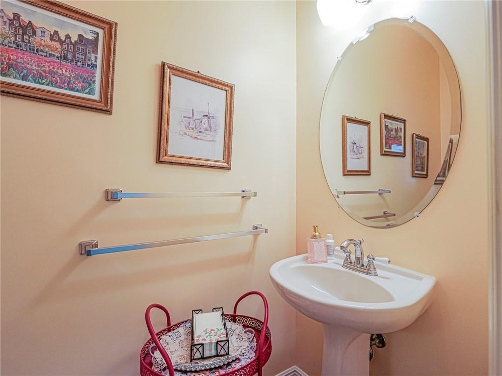 5873 Pine Ridge Circle - Photo 8