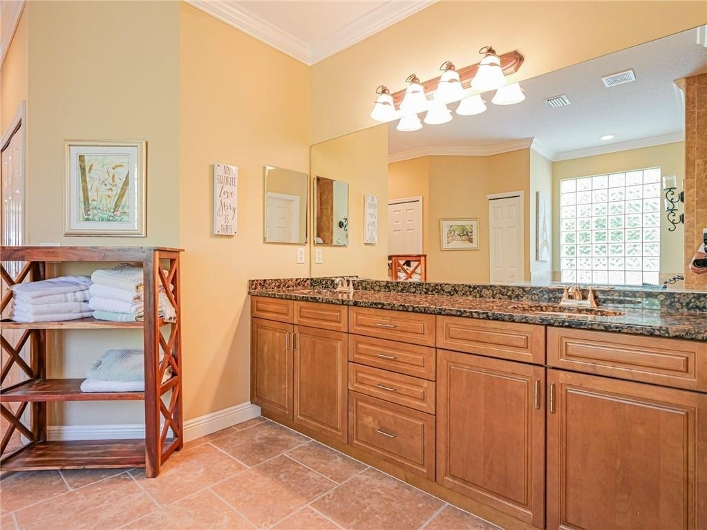 5873 Pine Ridge Circle - Photo 21