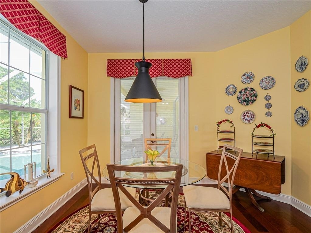 5873 Pine Ridge Circle - Photo 13