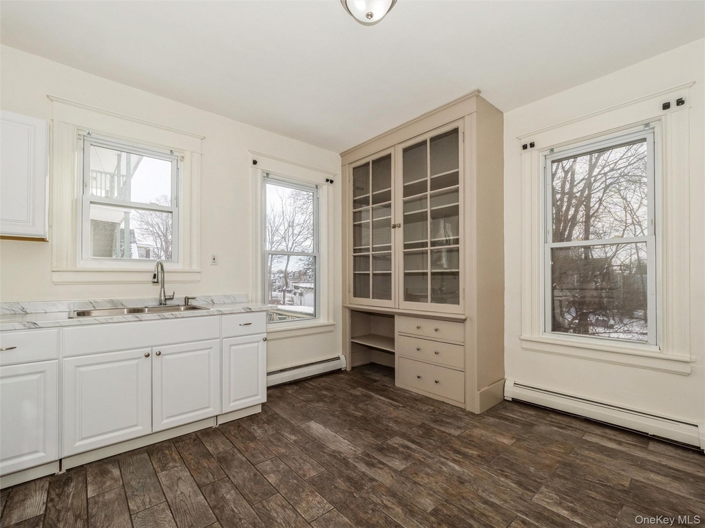 236 Mansion Street - Photo 4