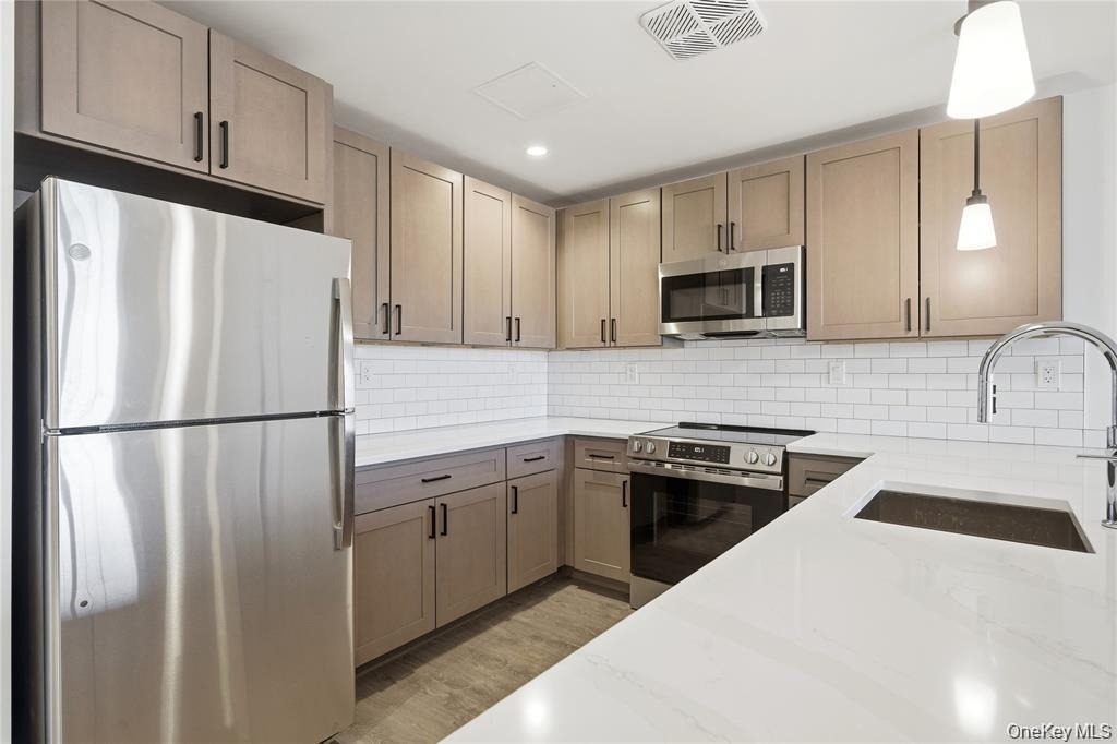 180 Deer Park Avenue - Photo 10