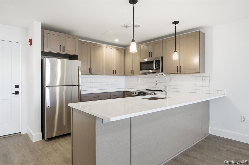 180 Deer Park Avenue - Photo 11