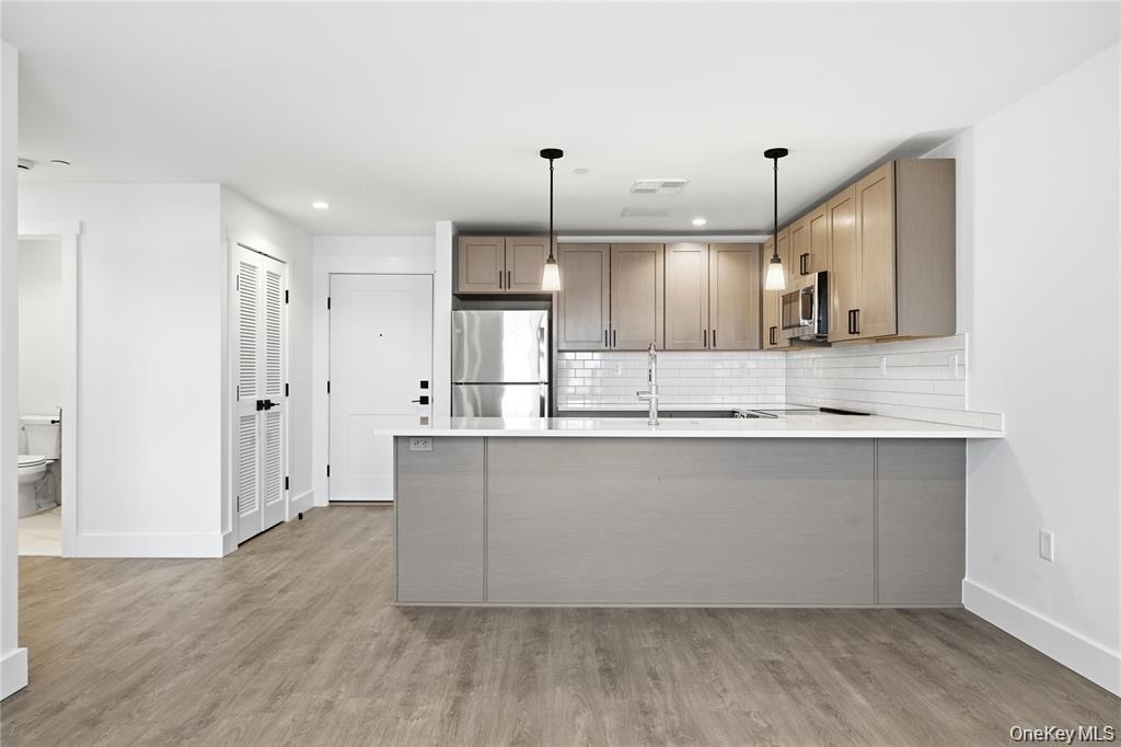 180 Deer Park Avenue - Photo 6