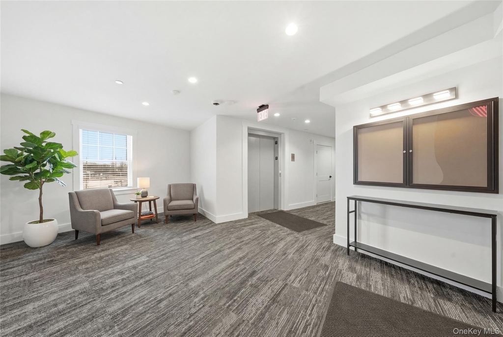 180 Deer Park Avenue - Photo 15