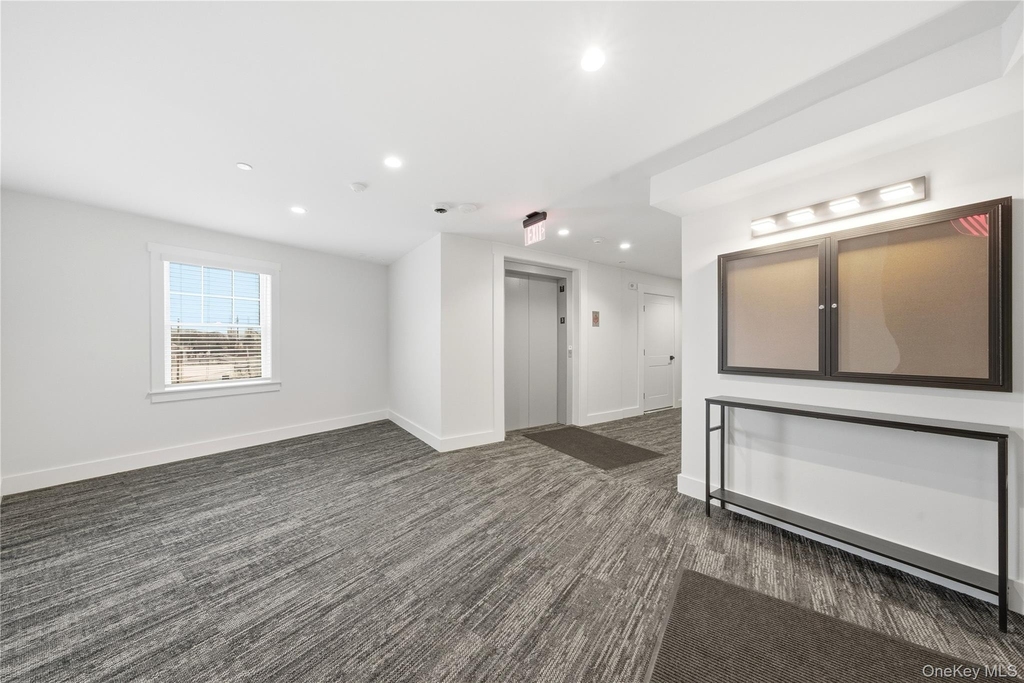 180 Deer Park Avenue - Photo 14