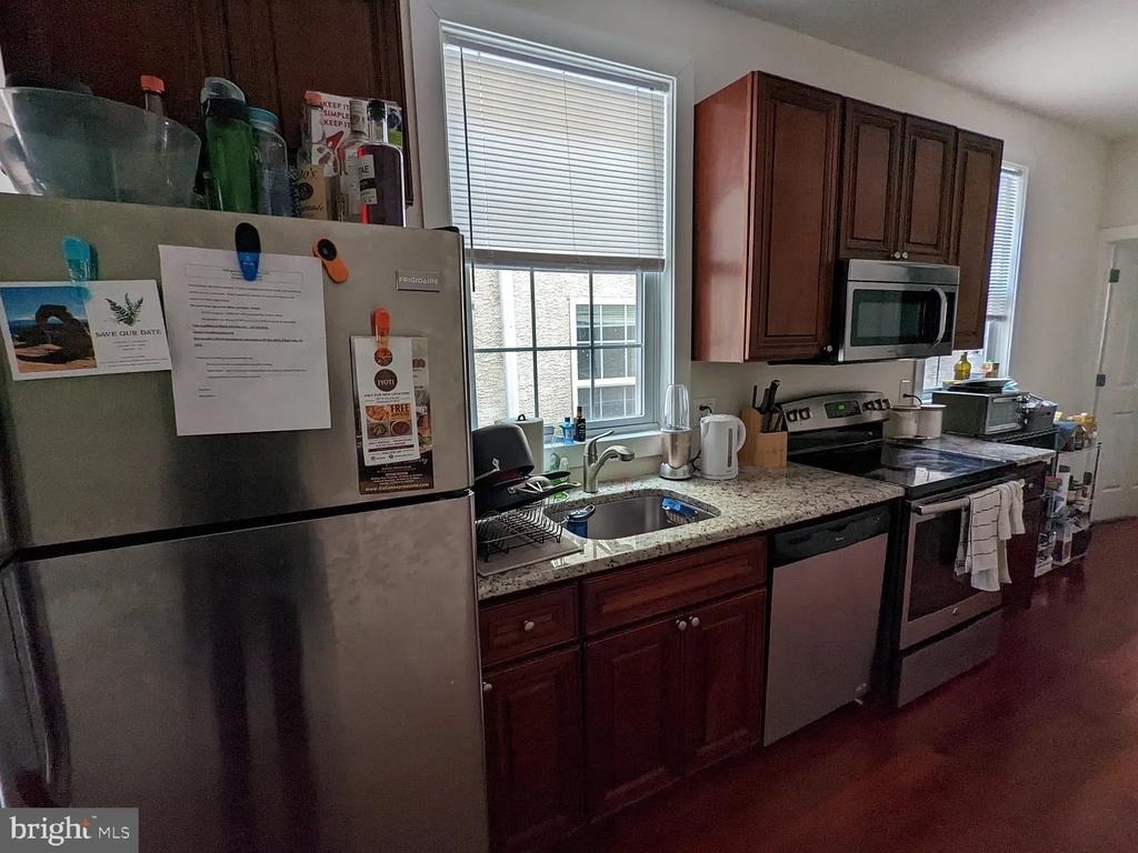 2631 W Girard Avenue - Photo 0
