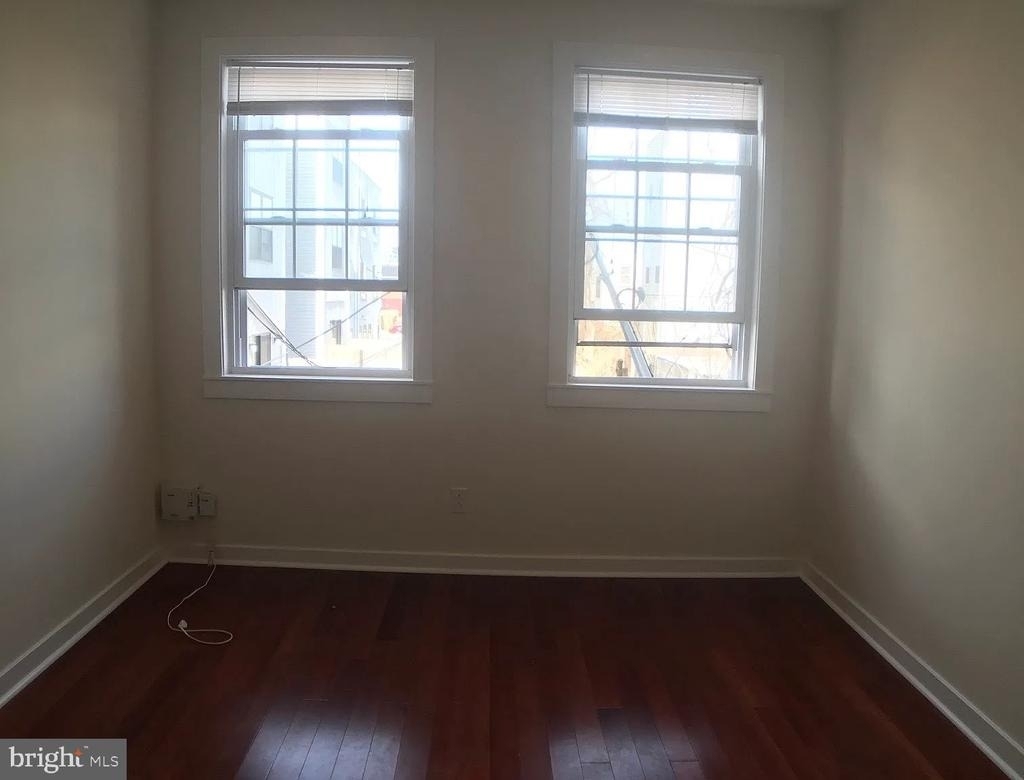 2631 W Girard Avenue - Photo 16