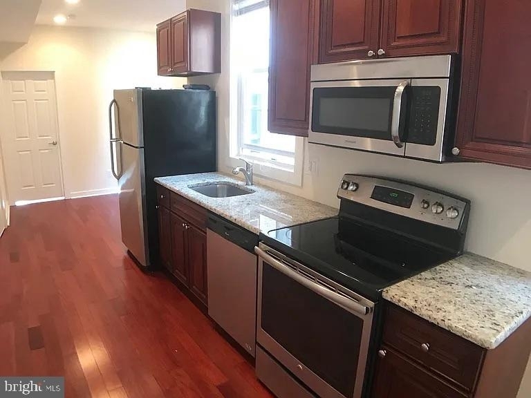 2631 W Girard Avenue - Photo 13