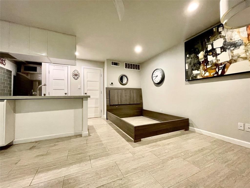 3110 Red River St - Photo 4