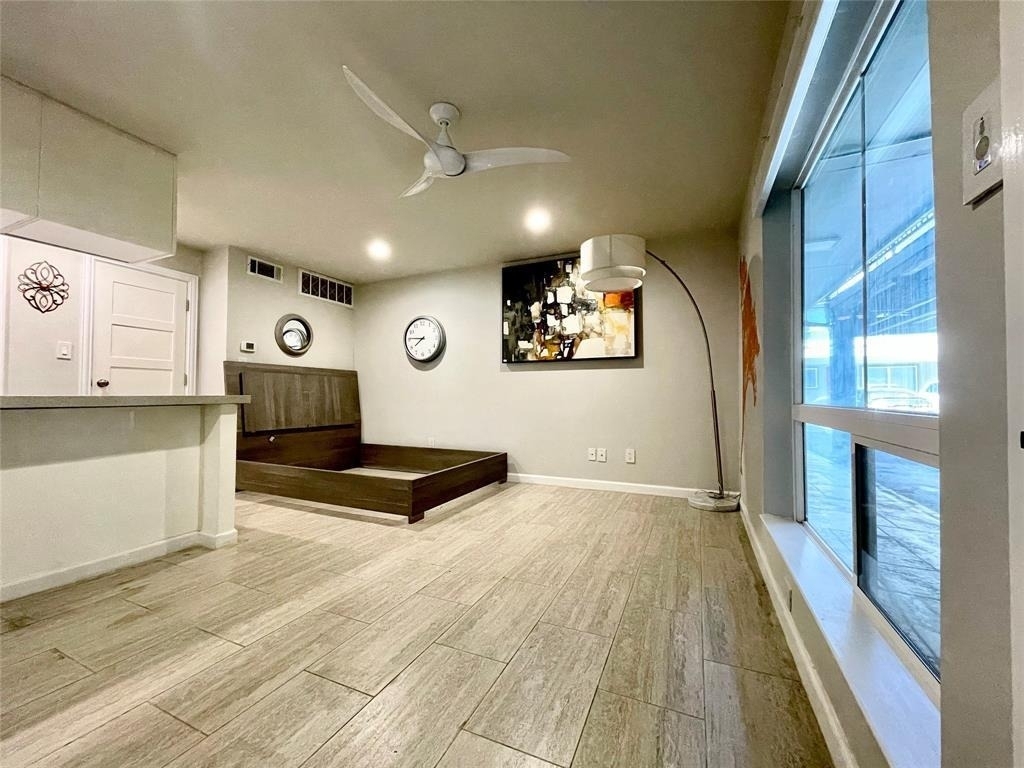 3110 Red River St - Photo 1