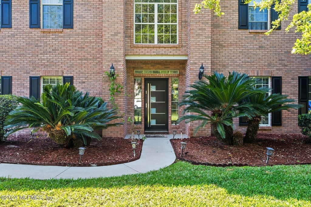 425 Oak Pond Drive - Photo 3