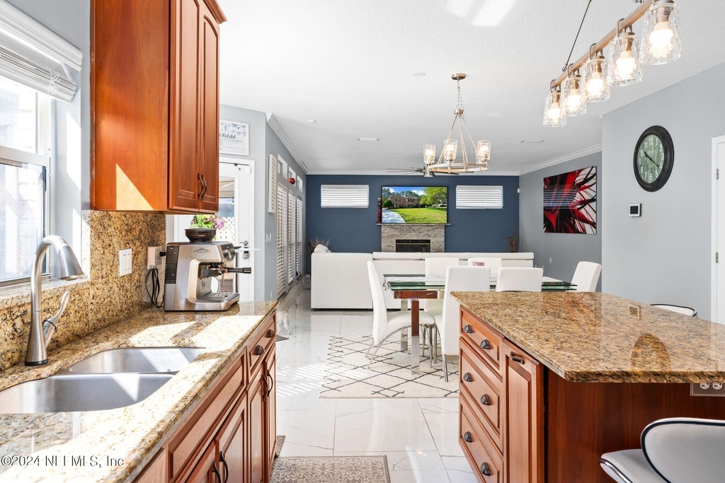 425 Oak Pond Drive - Photo 11