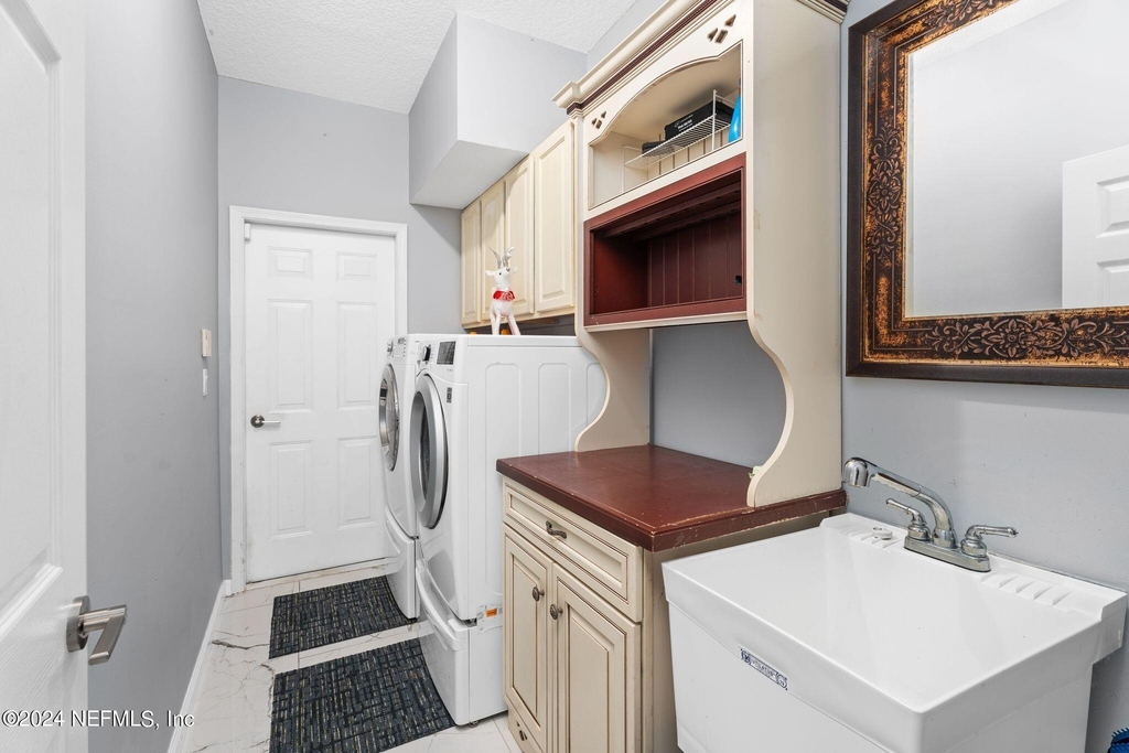425 Oak Pond Drive - Photo 32