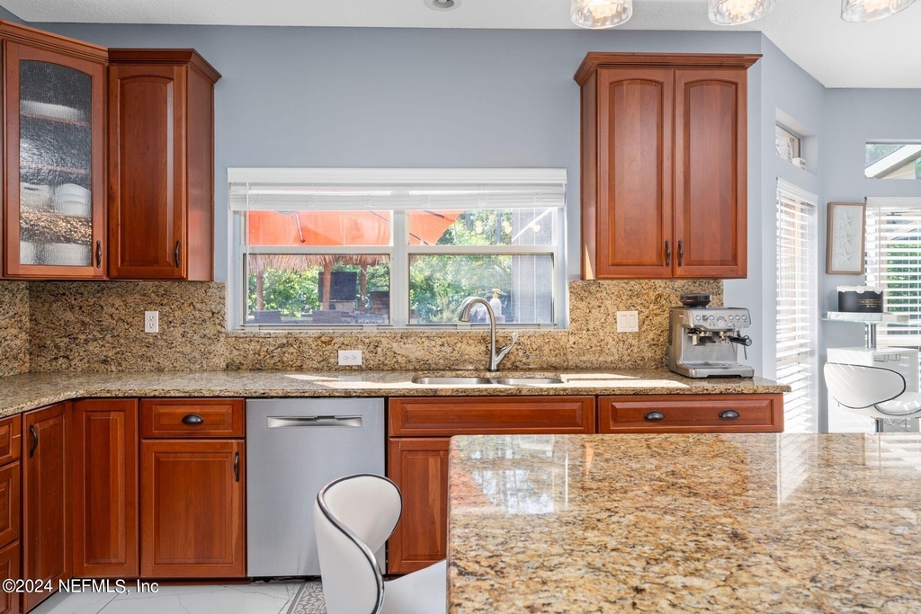 425 Oak Pond Drive - Photo 12
