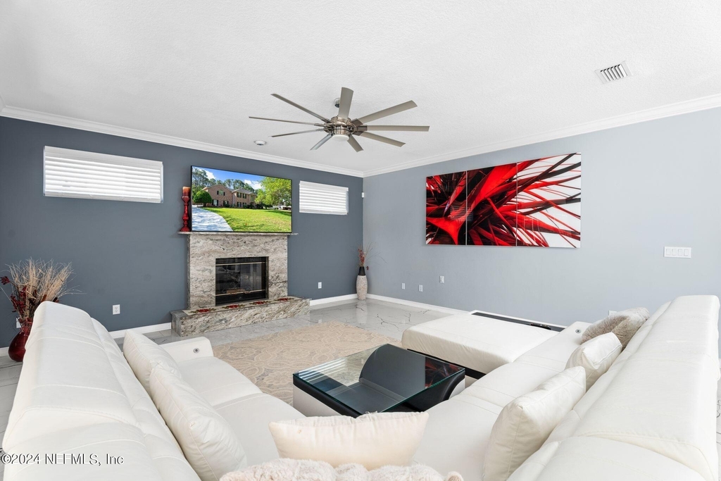 425 Oak Pond Drive - Photo 6