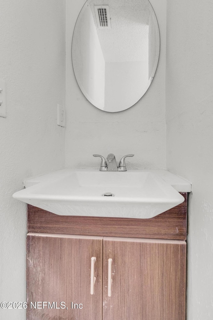522 W 21st Street - Photo 19