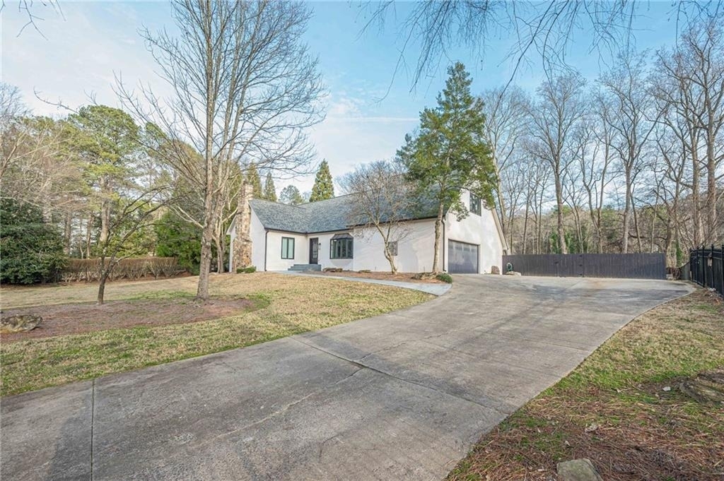 4562 Columns Drive - Photo 5
