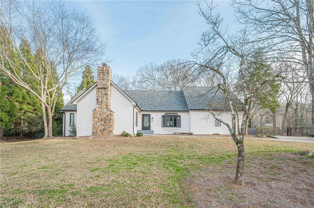 4562 Columns Drive - Photo 0