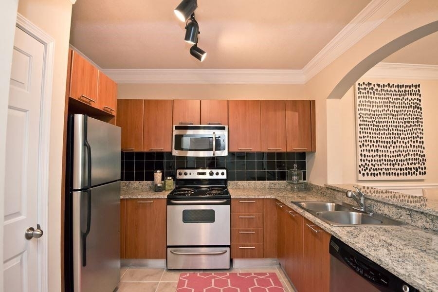 3315 Roswell Road - Photo 0