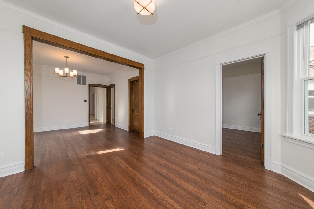 3446 N Springfield Avenue - Photo 6