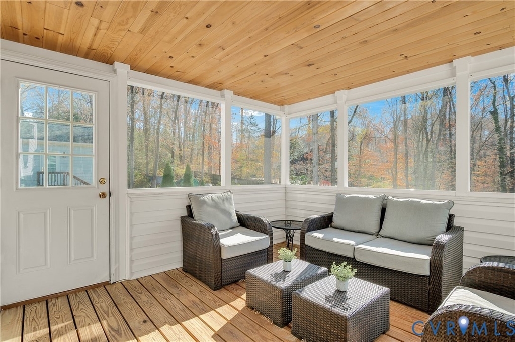 9621 Peppertree Drive - Photo 14
