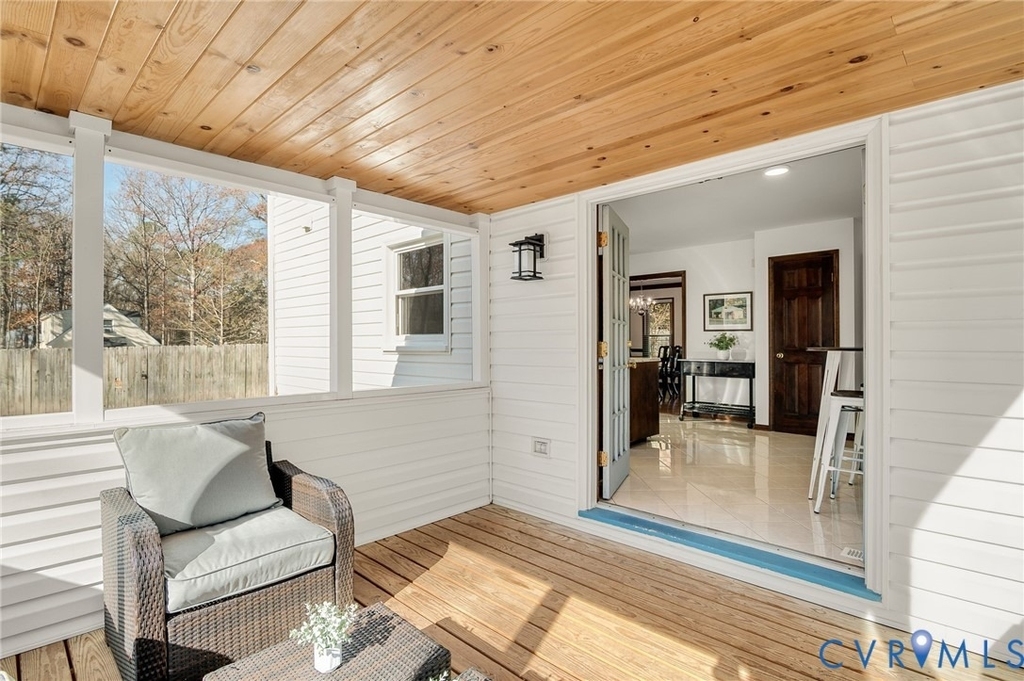 9621 Peppertree Drive - Photo 15