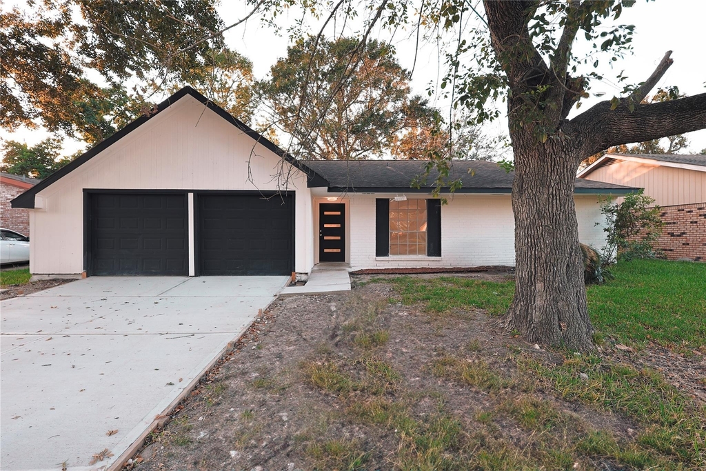 11611 Sagedowne Lane - Photo 0
