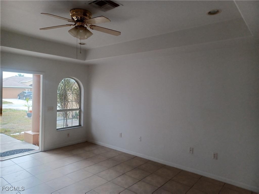 3020 Se Santa Barbara Place - Photo 2