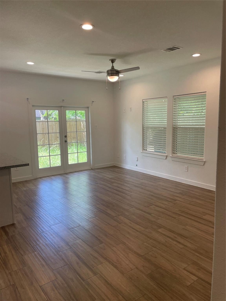 5314 Longmeadow Street - Photo 7