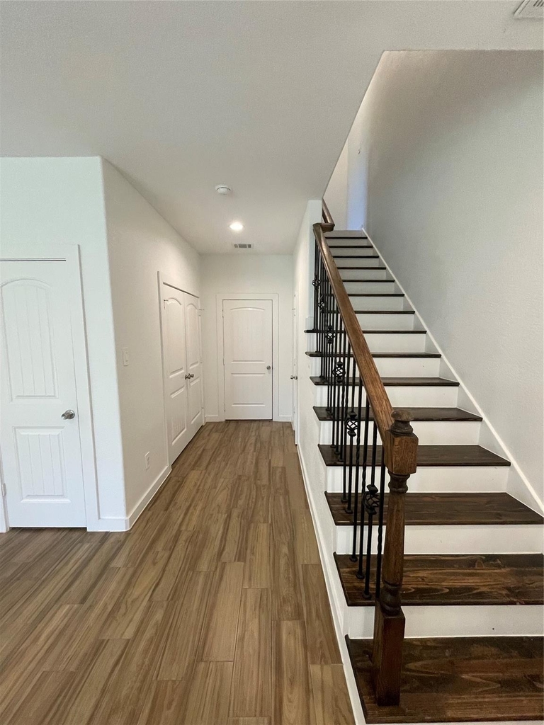 5314 Longmeadow Street - Photo 9