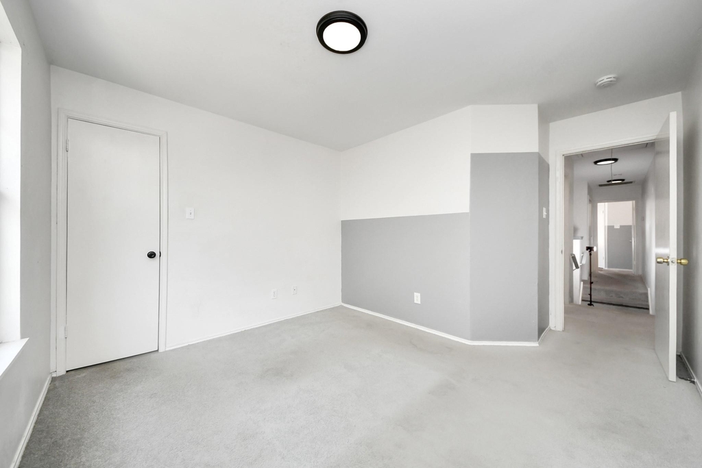 10217 Teneha Drive - Photo 22
